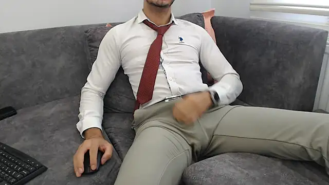 Naughtb0y 网络视讯表演