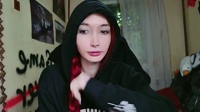 غرفة دردشة Roxy_Silver المباشرة