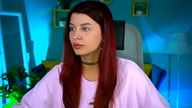 NicoleMun – Naživo chatovacia miestnosť