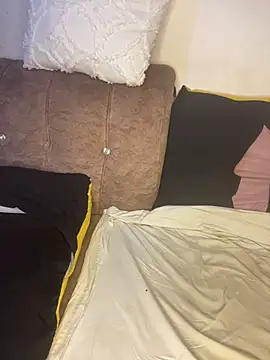 NASTYWHORE02's Live Chat Room
