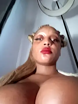 Busty_Bambi's Live Chat Room