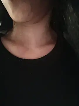 tiffani__love Adlı Modelin Canlı Sohbet Odası