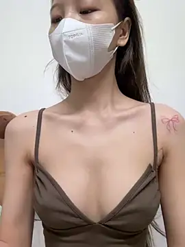 Lucy-Gold Live chatroom