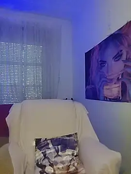 Živá chatovací místnost Kimiechanuwu
