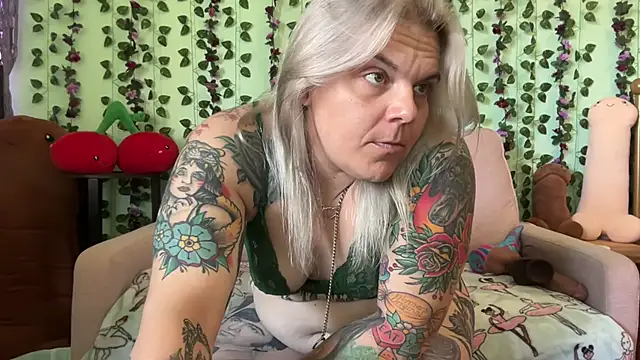 Sala de chat ao vivo de CherryBombBomb