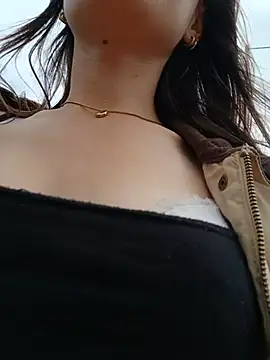_Isabella-7 Adlı Modelin Canlı Sohbet Odası