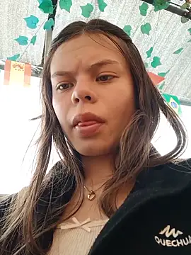 _Isabella-7 লাইভ চ্যাট রুম