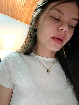 _Isabella-7 লাইভ চ্যাট রুম