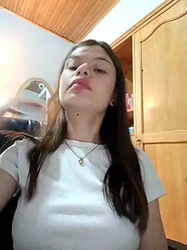 _Isabella-7 Live Chatraum