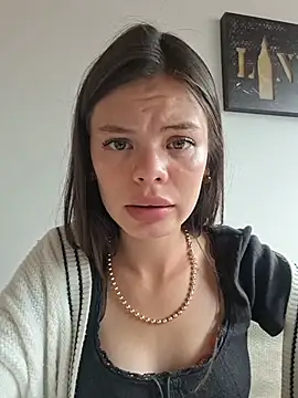 _Isabella-7 Live Chatrum