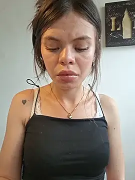 Phòng Chat Trực Tiếp _Isabella-7