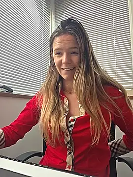 lucie_mehott's Live Chat Room