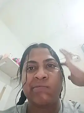 Giselabrunette25 Live Chatrum