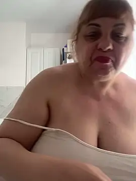 LanaSoftt's Live Chat Room