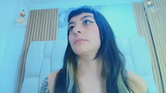 Naughty_Kittenm Cameră chat live