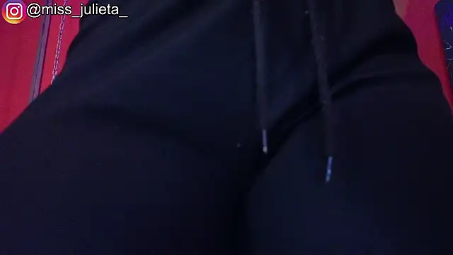ห้องแชทสดของ Julieta_Russell