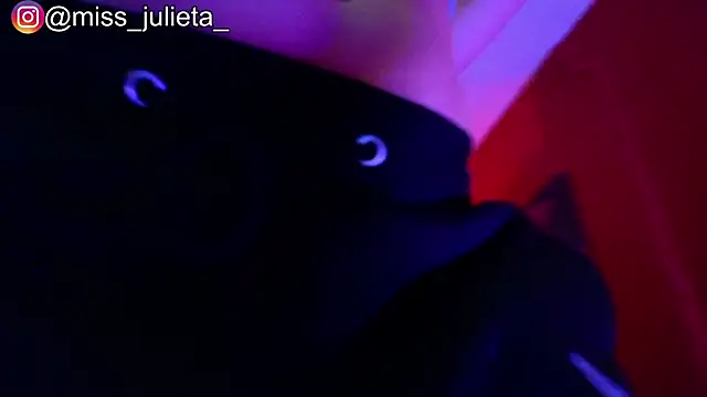 Bilik Sembang Langsung Julieta_Russell