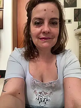חדר צ'אט בשידור חי של Sunbelxx