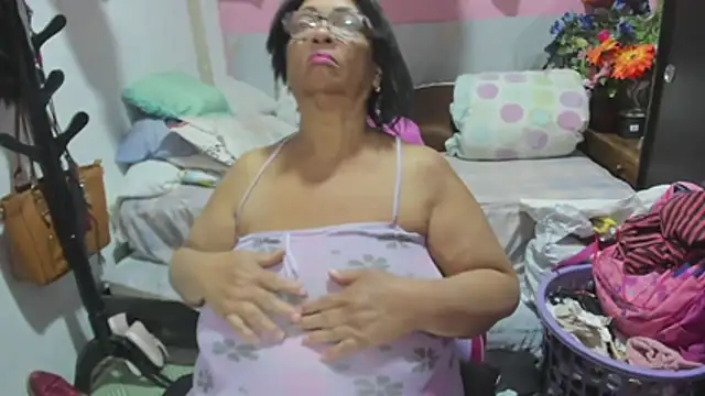 Sala de chat en directo de Mrs_mommy_