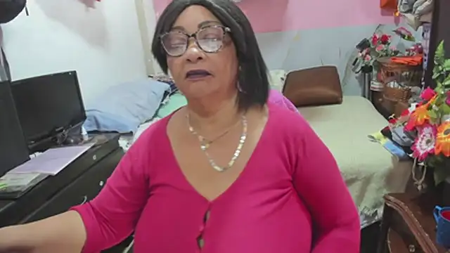 חדר צ'אט בשידור חי של Mrs_mommy_