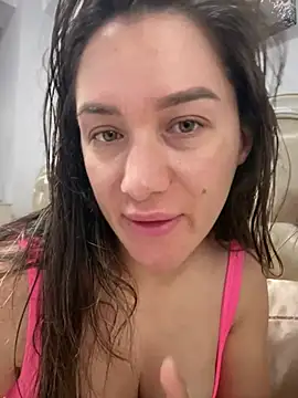 Chat soba uživo modela HotXMom_