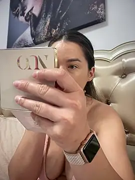 HotXMom_ Cameră chat live