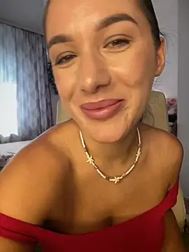 غرفة دردشة HotXMom_ المباشرة