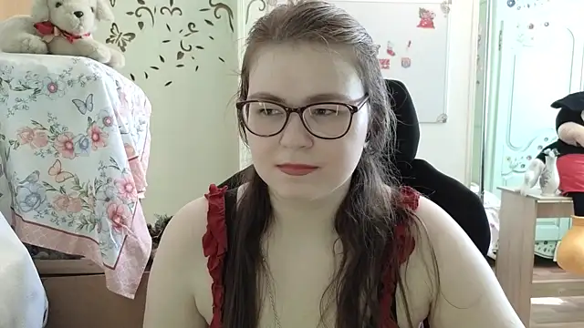 LucyZeph's Live Chat Room