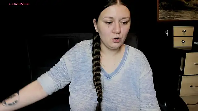 AlisaBacker – Naživo chatovacia miestnosť