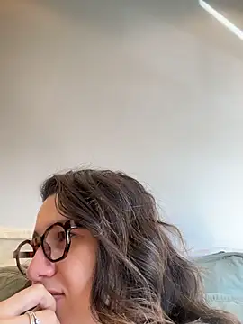 amooraaamoon Live Chatrum