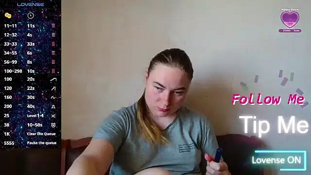 ElenaMaeer's Live Chat Room