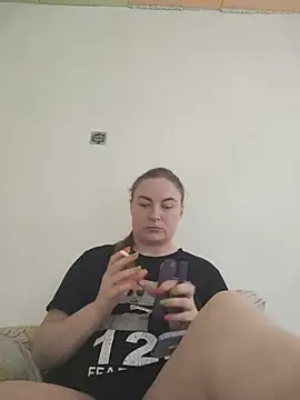 ElenaMaeer Adlı Modelin Canlı Sohbet Odası