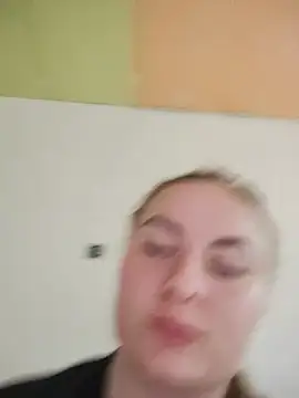 Sala de chat en directo de ElenaMaeer