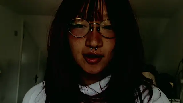 xxxYUKARIxxx Live Chatraum