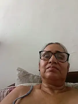 _candi's Live Chat Room