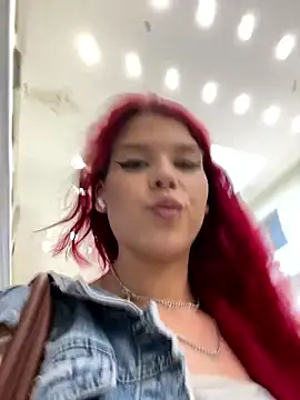 RiriRoseey – live chatrum