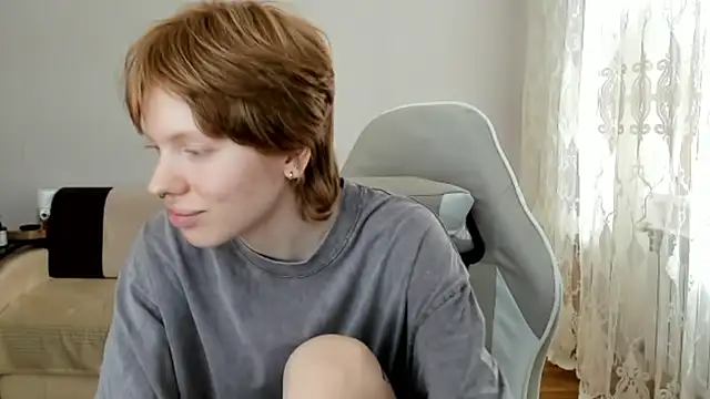 StellaDavis чат на живо