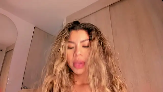 Melina_Ferrer1 Live Chatrum