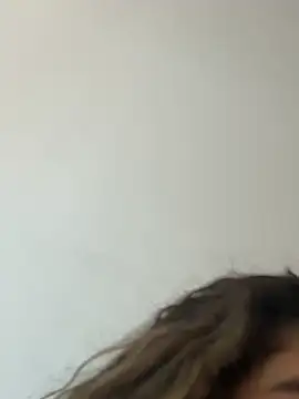 Melina_Ferrer1's Live Chat Room