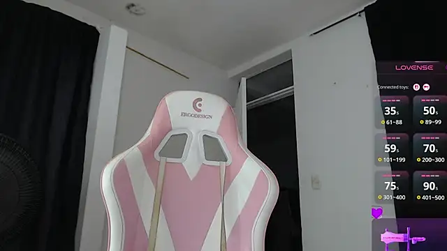Sala de chat en directo de diana_fitass