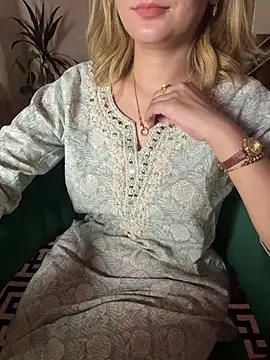 Chat soba uživo modela LILITH-55