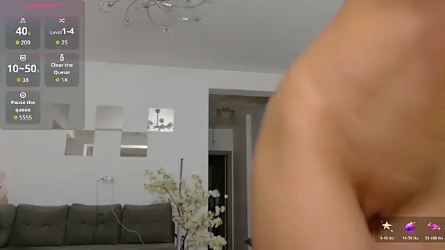 LovelyBianca Adlı Modelin Canlı Sohbet Odası