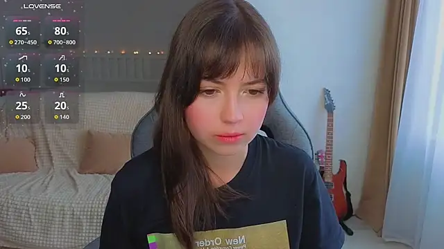חדר צ'אט בשידור חי של Lina_Brownie