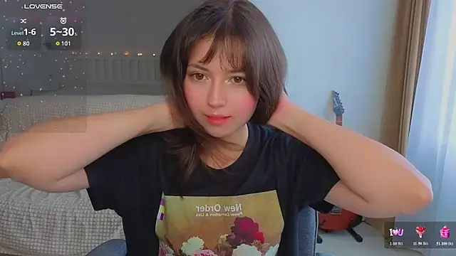 חדר צ'אט בשידור חי של Lina_Brownie