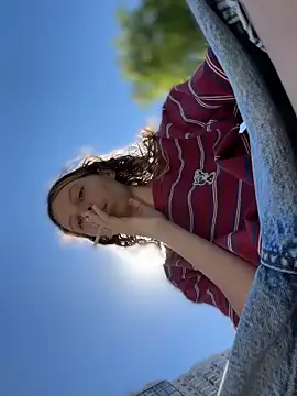 غرفة دردشة RinaMood المباشرة