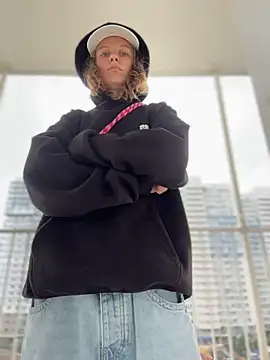 Chat soba uživo modela RinaMood