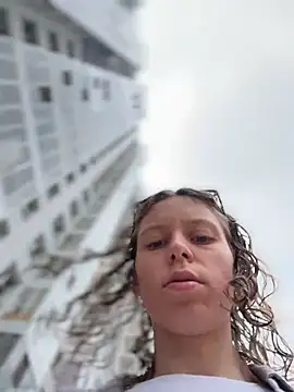 חדר צ'אט בשידור חי של RinaMood