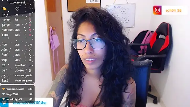 sofia_rosse4's Live Chat Room