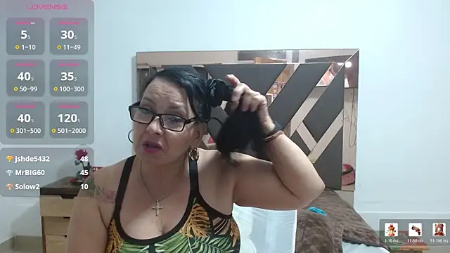 lindaesmeralda – live chatrum