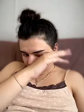 NikaMur Adlı Modelin Canlı Sohbet Odası